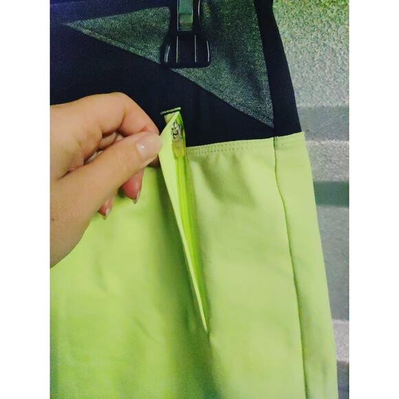 Annika Cutter & Buck Athletic Skirt Neon Yellow Green Medium - Picture 2 of 6